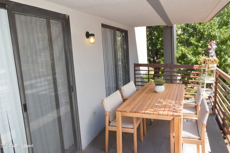 Virtual Staging AI - SOR_8213 - Septembe