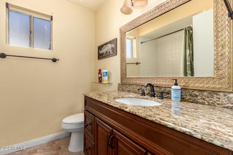 24 - Des Moines 3020