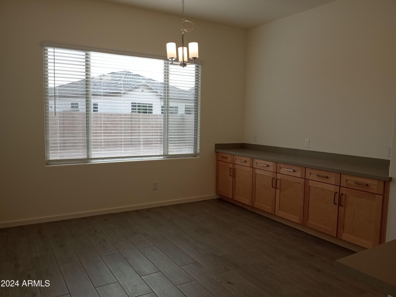 Dining Area w/Nook Cabinets