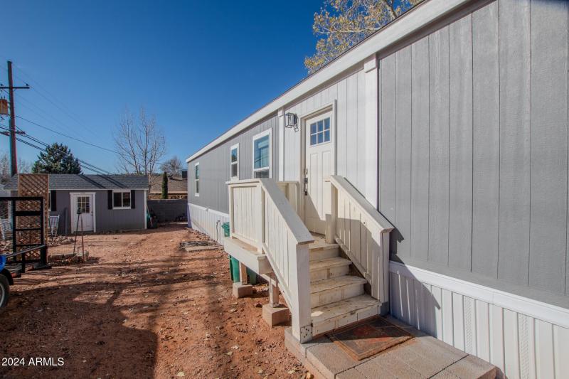 Mikesell - Apache Dr MLS-16