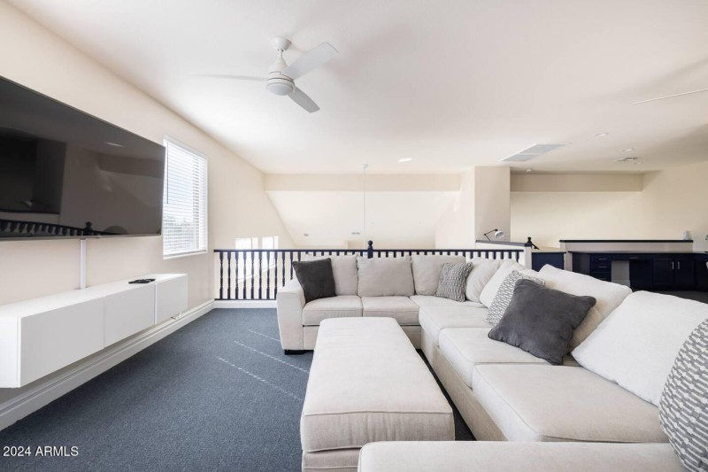 c5514610-b43b-4e0b-9bec-f800220e9a5a