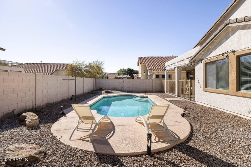 e551596f-a009-4353-9a8d-866b955db2c7