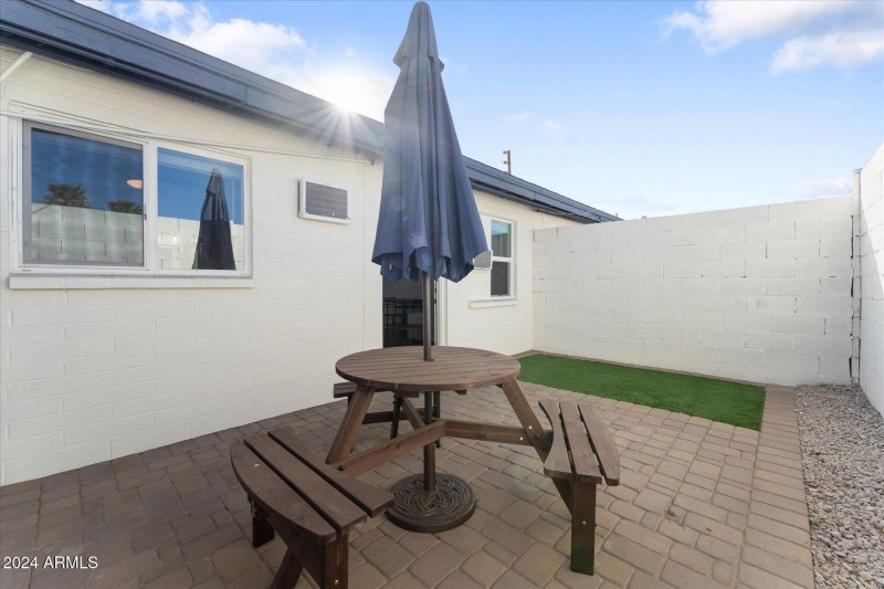 18-018-rear-exterior