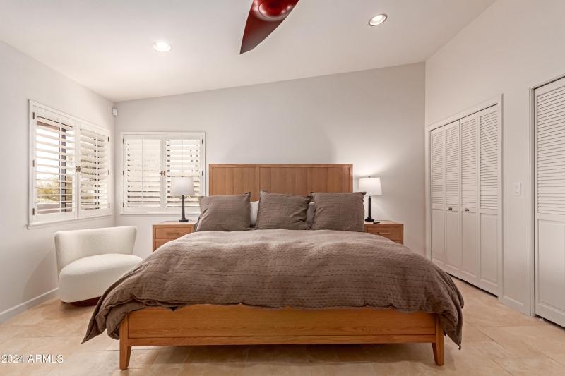 0025-25 - Coyote Pass