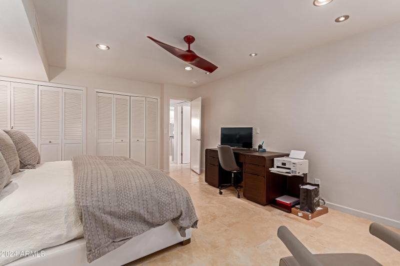 0032-32 - Coyote Pass