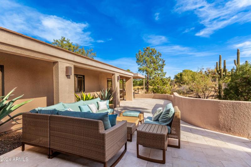 0041-41 - Coyote Pass