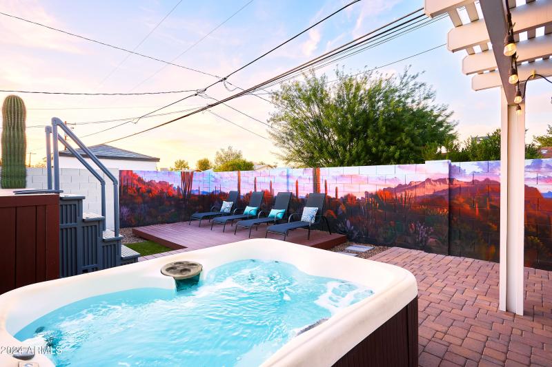 PropertyImageCo_7702EVerdeLn_Twilight_3