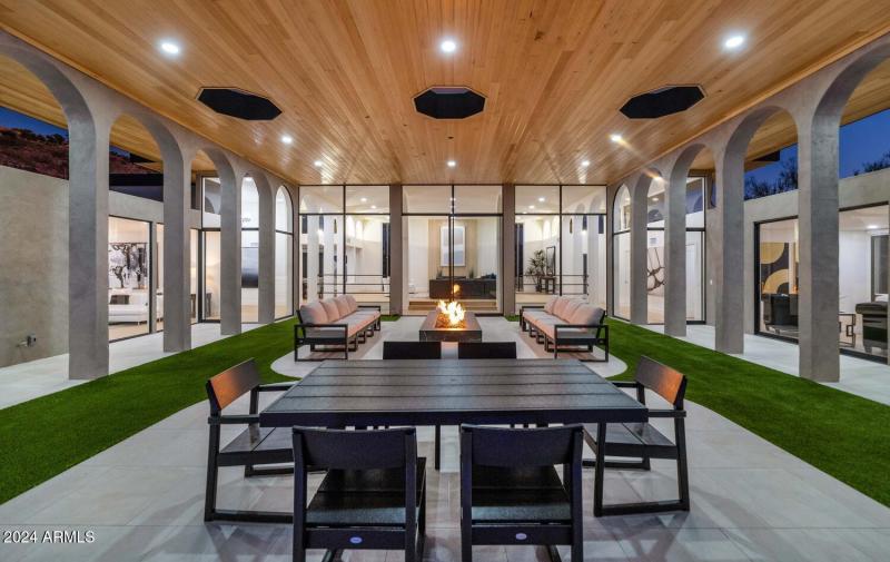 6664 N 40th St-large-019-053-6664 N 40th