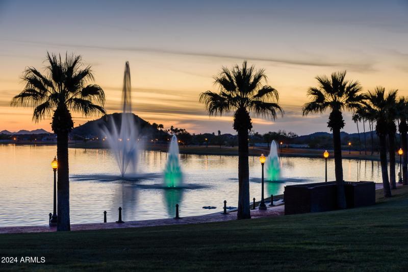 The Fountains look Magical