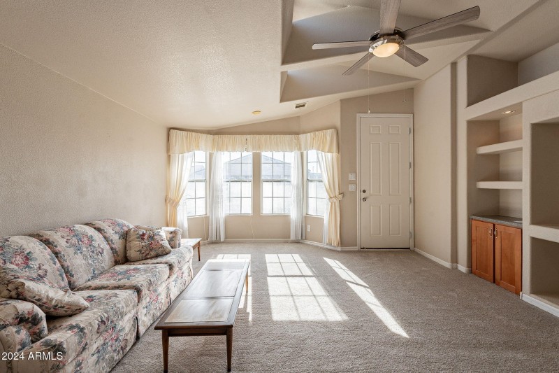 7-web-or-mls-Goldfield-7