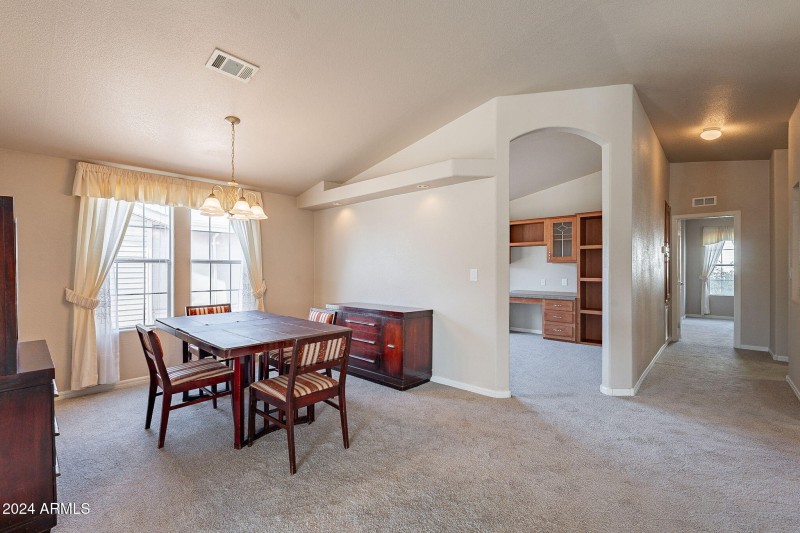 10-web-or-mls-Goldfield-10