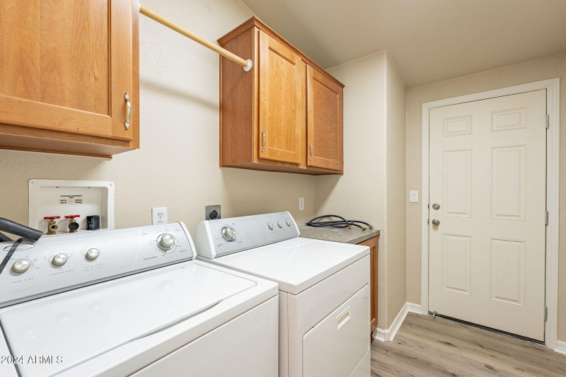 35-web-or-mls-Goldfield-35