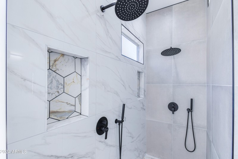 Dual Showerheads & Sprayers