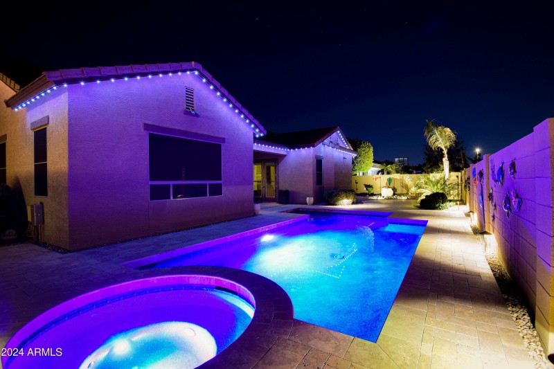 Twilight Pool w Custom Lighting