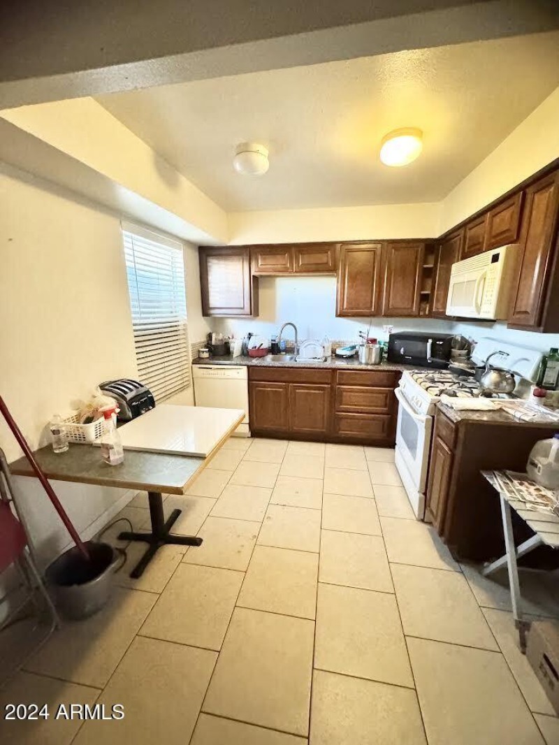 2517fb5db5ba41343c639646472904d6