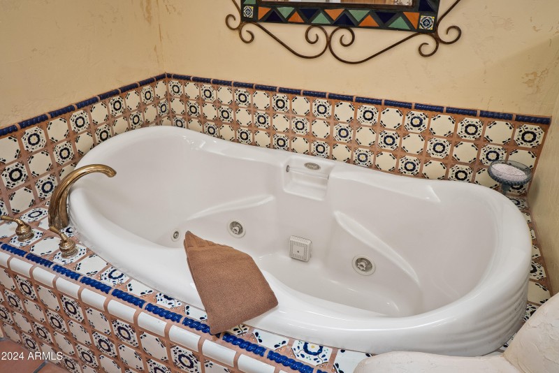 JL_3875NStagecoachRd-Upstairs-12