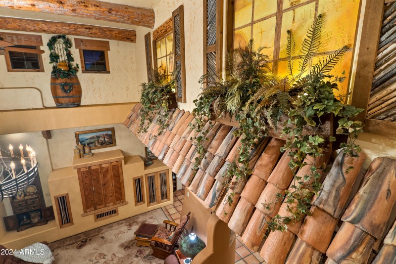 JL_3875NStagecoachRd-Upstairs-02