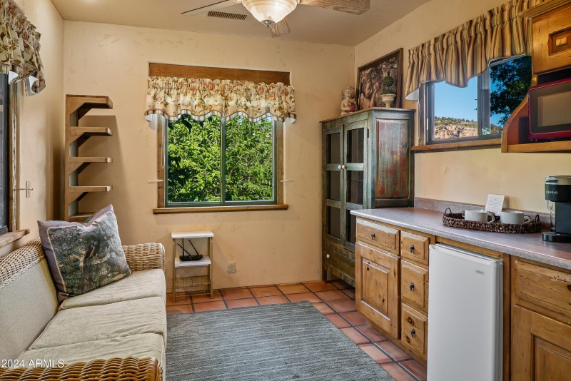 JL_3875NStagecoachRd-Upstairs-05