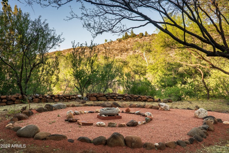 JL_3875NStagecoachRd-GardenPoolDock-11