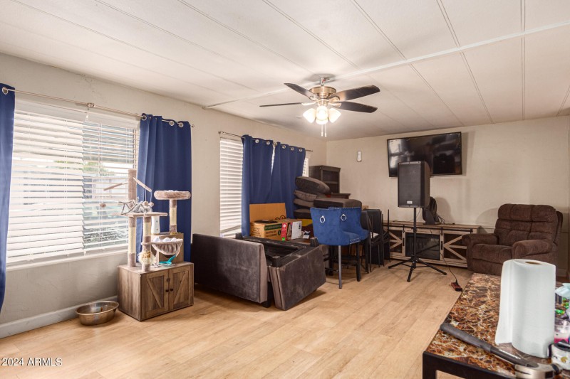 6828 W Pierce Street, 126