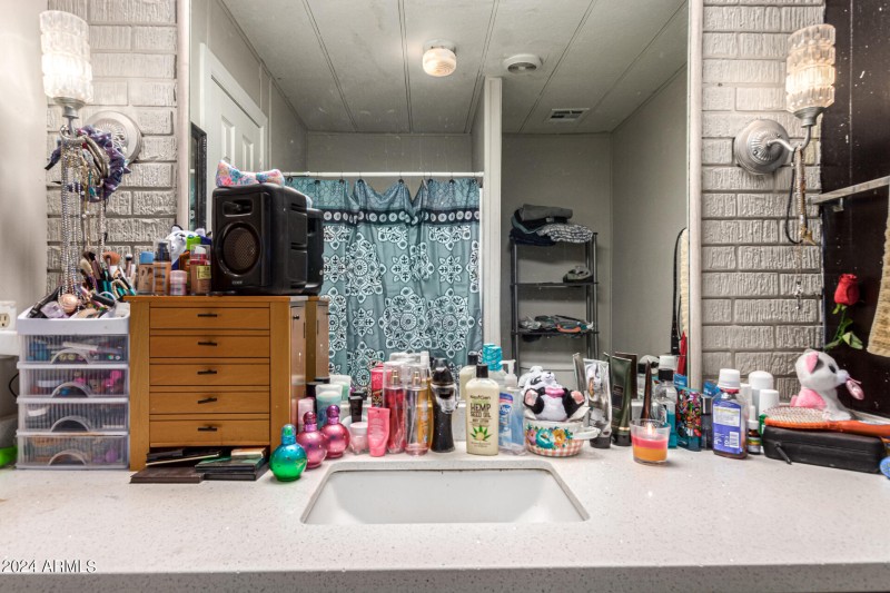 6828 W Pierce Street, 126