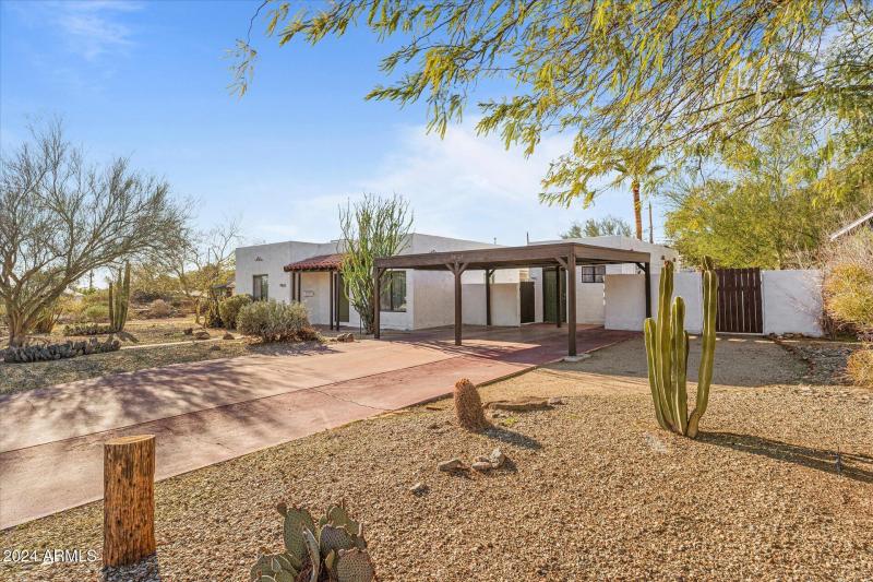 04-004-front-exterior