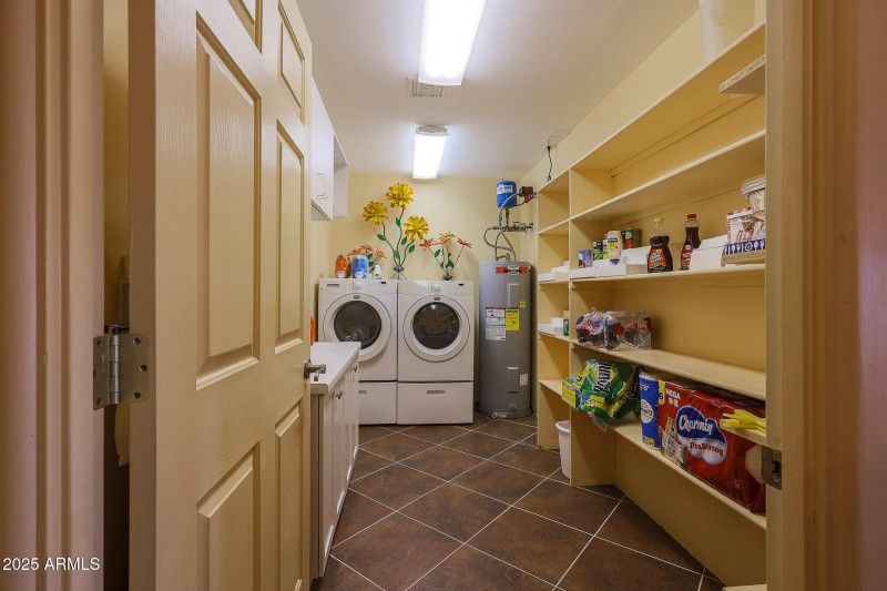 Laundry Room/Walk in Pantry