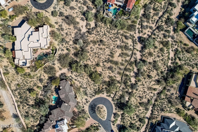 27-web-or-mls-N Northstar Cir-025