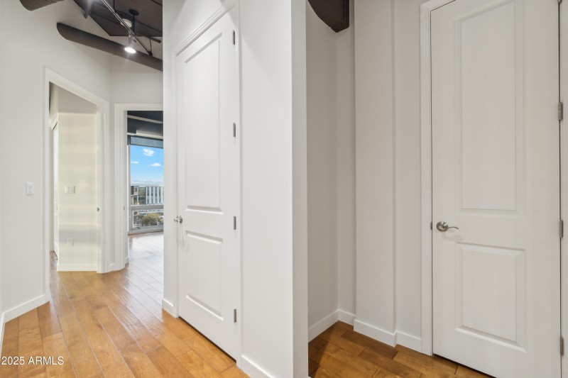Hallway & Linen Closet View!