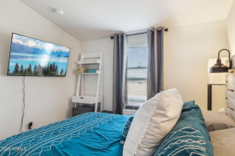 42-web-or-mls-27407-n-156th-st