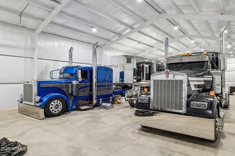 48-web-or-mls-27407-n-156th-st