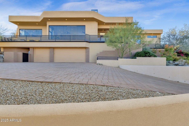 4-web-or-mls-15418-castillo-dr