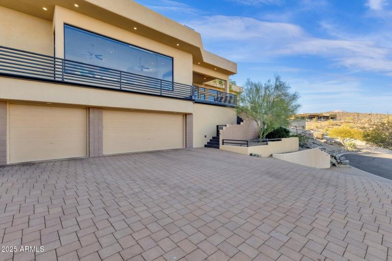 5-web-or-mls-15418-castillo-dr