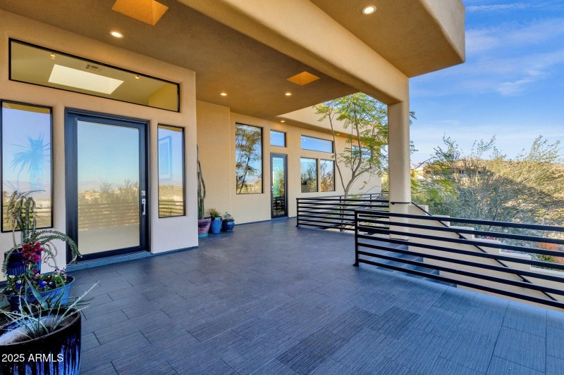 27-web-or-mls-15418-castillo-dr