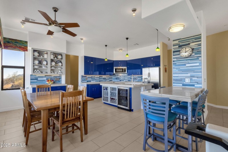 40-web-or-mls-15418-castillo-dr