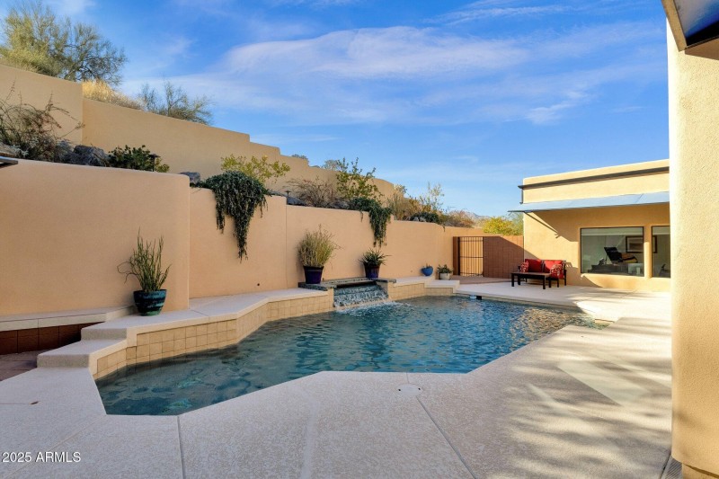 78-web-or-mls-15418-castillo-dr