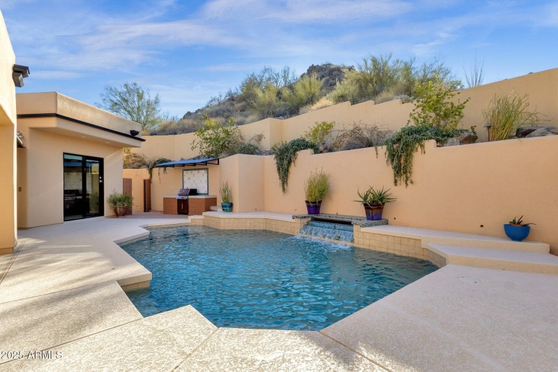 82-web-or-mls-15418-castillo-dr