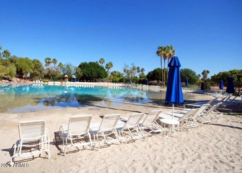 beach entry pool - Copy