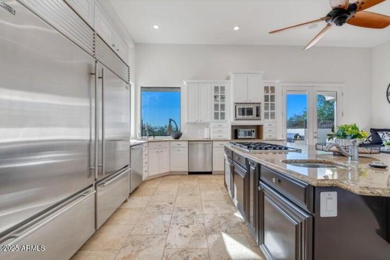 Sparkling kitchen with more views