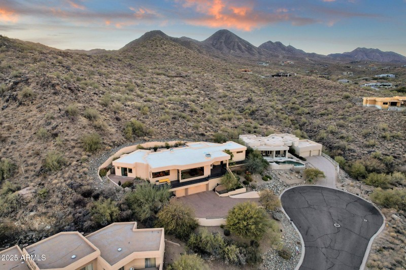 182-web-or-mls-15418-castillo-dr