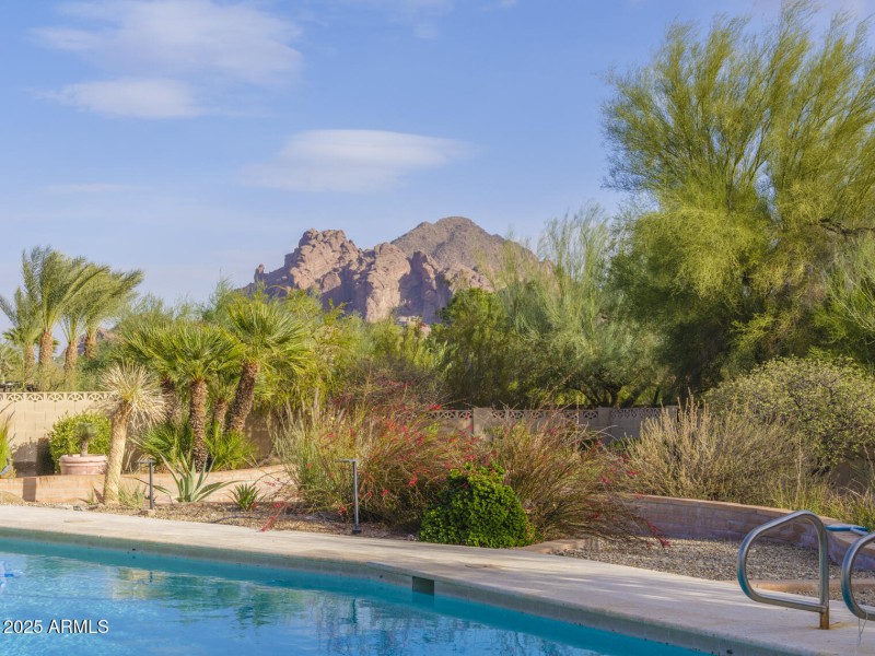 Listings_3921_E_SanMiguel_Ave_Reshoot-6