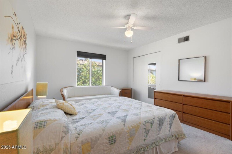 32-23_AustinDSC00735