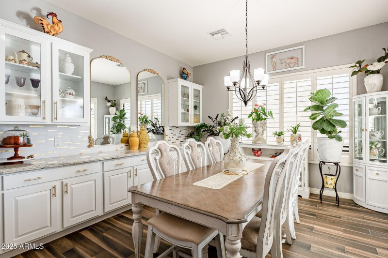 28821 N ASHBROOK Lane