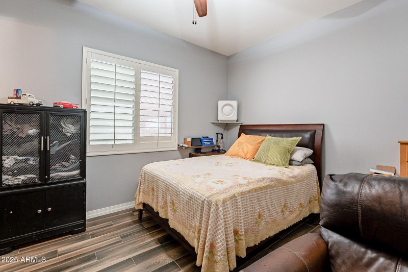 28821 N ASHBROOK Lane