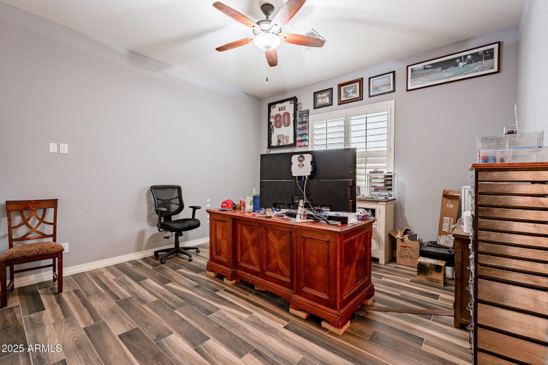 28821 N ASHBROOK Lane