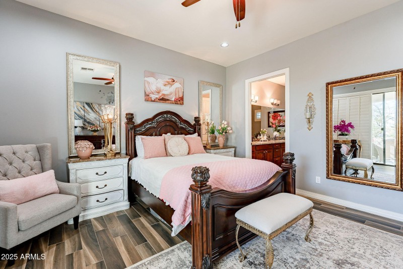 28821 N ASHBROOK Lane