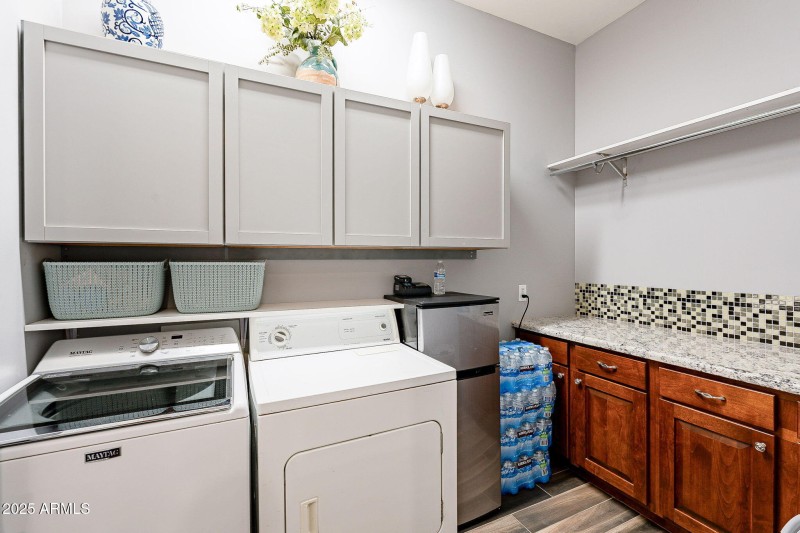 28821 N ASHBROOK Lane