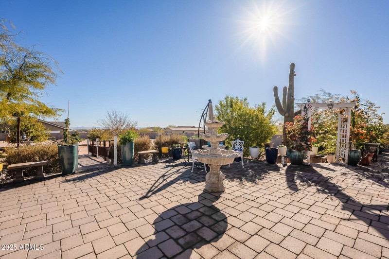 28821 N ASHBROOK Lane