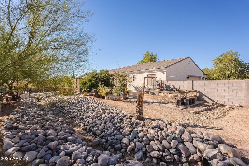 28821 N ASHBROOK Lane