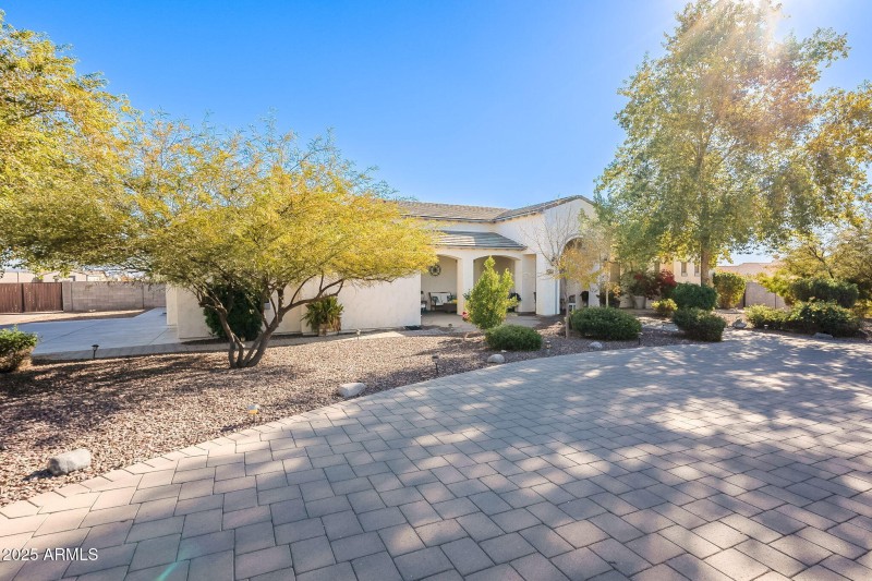 28821 N ASHBROOK Lane